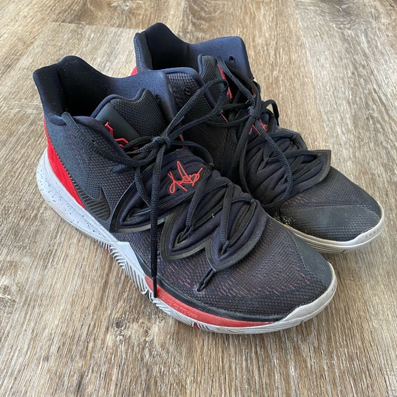 Nike Other - Nike Kyrie 5 Bred Size US11